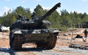 preprava_-_1_spanelske_tanky_leopard_2e.jpg